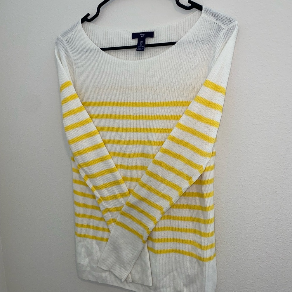 Gap Factory ☀️💛 sweater